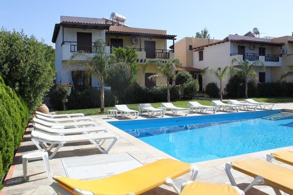 Petros Village Hersonissos  Esterno foto